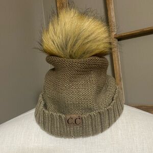 C.C brown & tan ombré faux fur Pom Pom knit stocking cap one size fits most